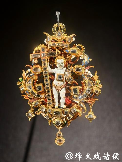 《V MUSE 珍藏和高级珠宝限时展览》在张园启幕，呈现近50件珠宝珍品