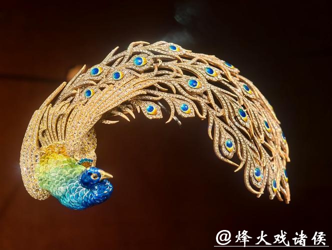 《V MUSE 珍藏和高级珠宝限时展览》在张园启幕，呈现近50件珠宝珍品